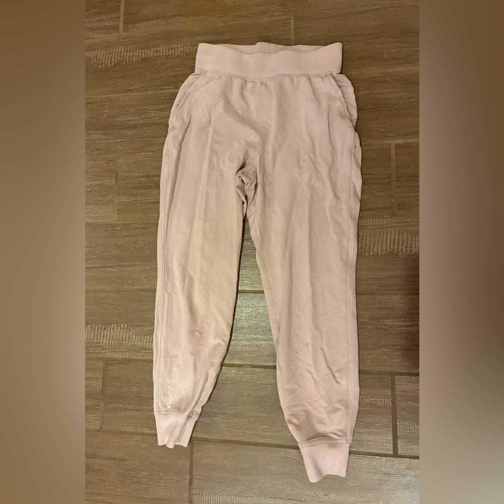 Women’s small Lululemon Pink Jogger Pants